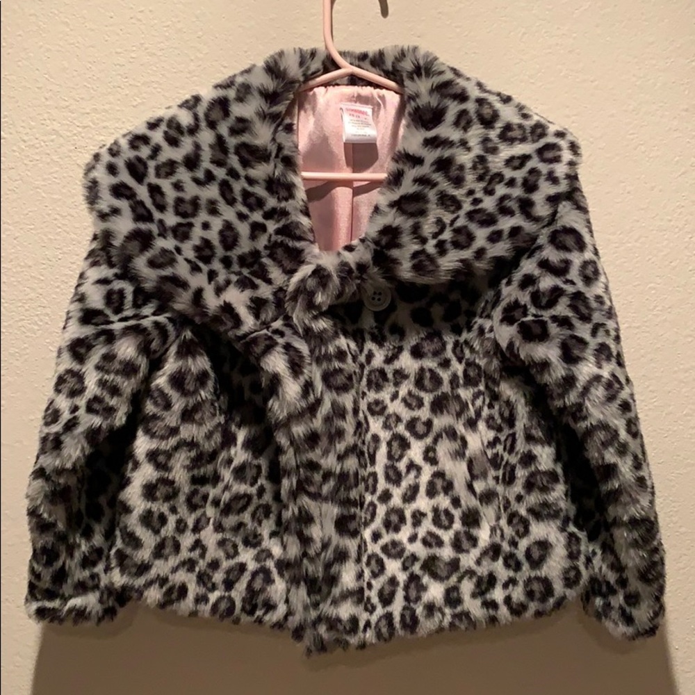 NWOT faux fur leopard print coat